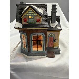 Vintage Longrich Ltd. Victorian House '99 Porcelain Hand Painted Lighted Village